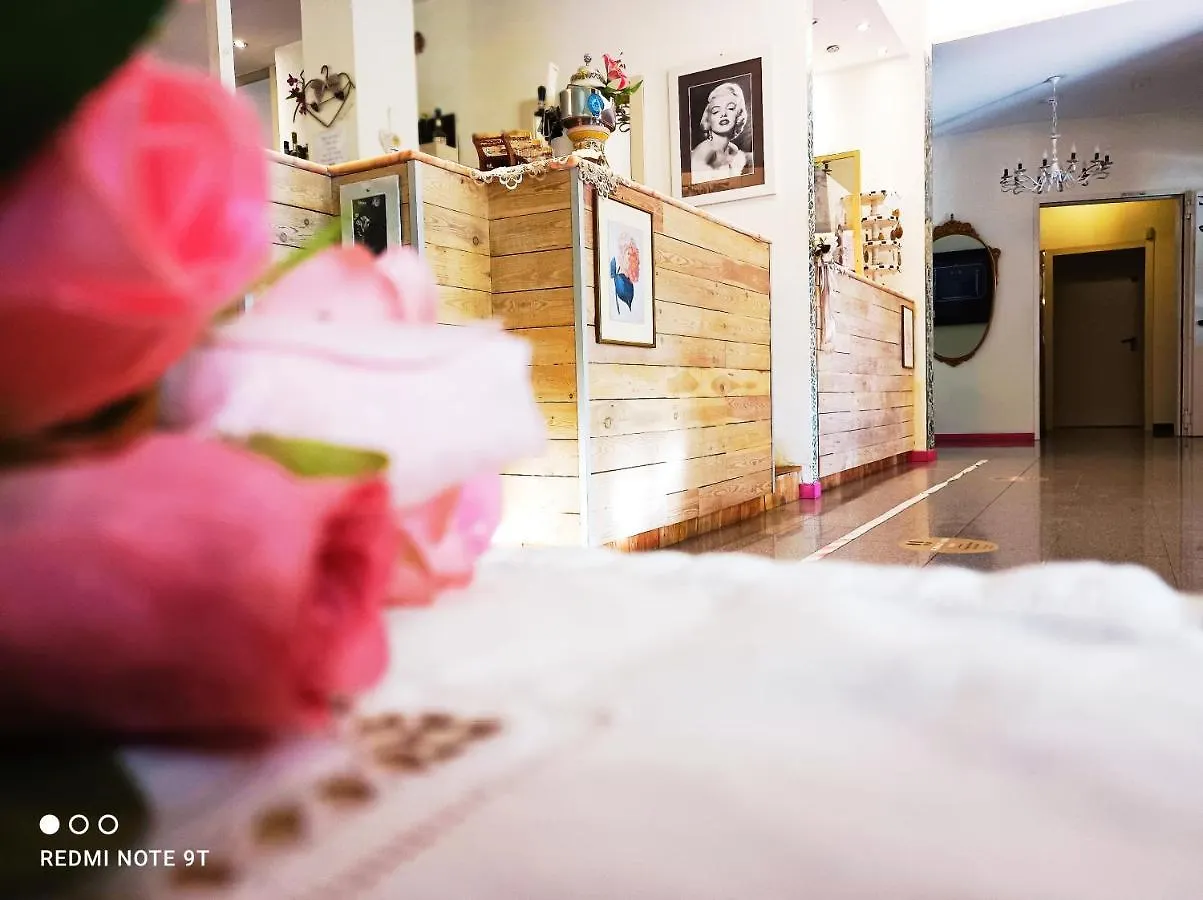 Hotel Garisenda B&B - In Centro A Riccione -