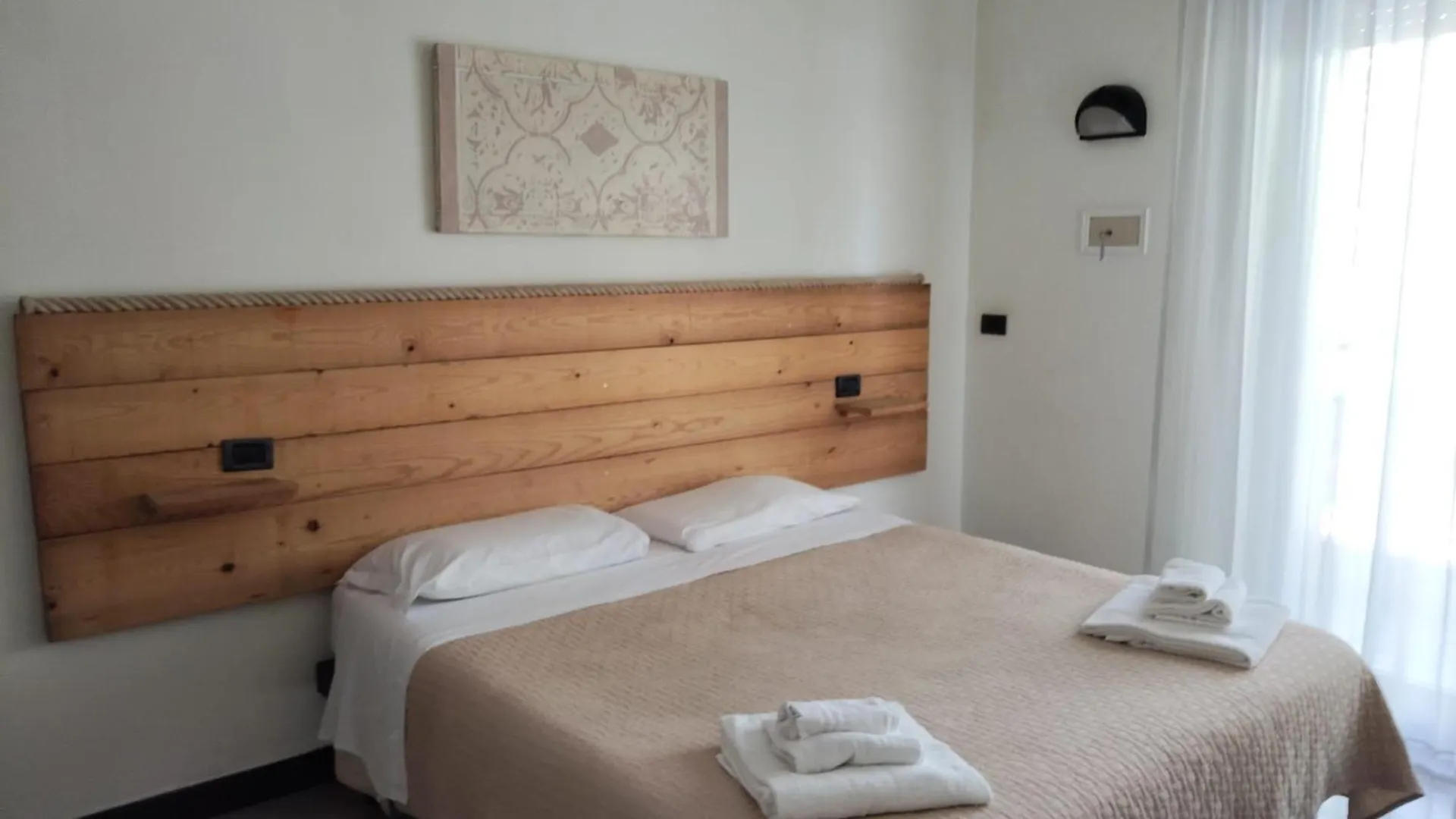 Hotel Garisenda B&B - In Centro A Riccione -